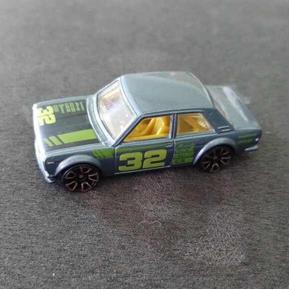 Hot Wheels Datsun Bluebird 32 Mattel - Picture 4 of 8